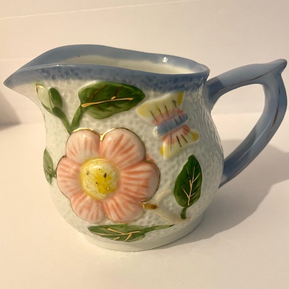 Ceramic Creamer Floral Butterfly Textured Unbranded Gold Accents - Picture 1 of 7